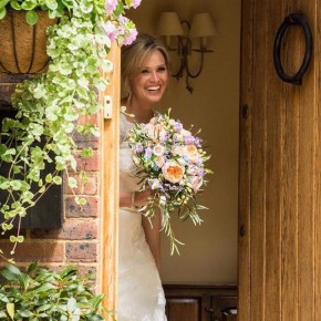 happy bride, wedding bouquet