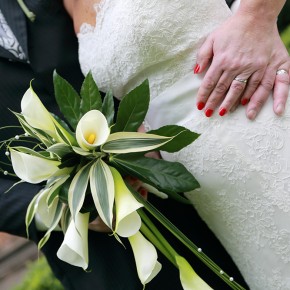 calla lillie modern bouquet