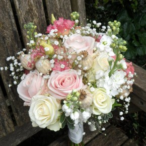 brides bouquet, gerrards cross