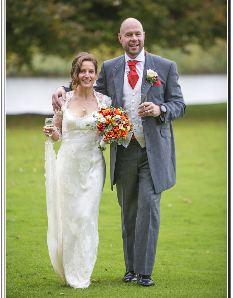 The happy couple - wedding flowers bucks